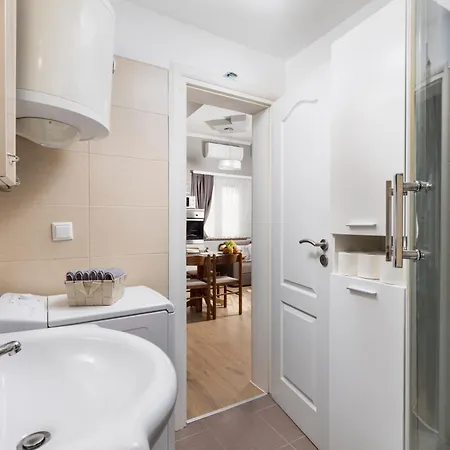 Slavica Apartament *