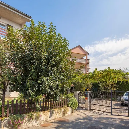 Slavica Apartament *